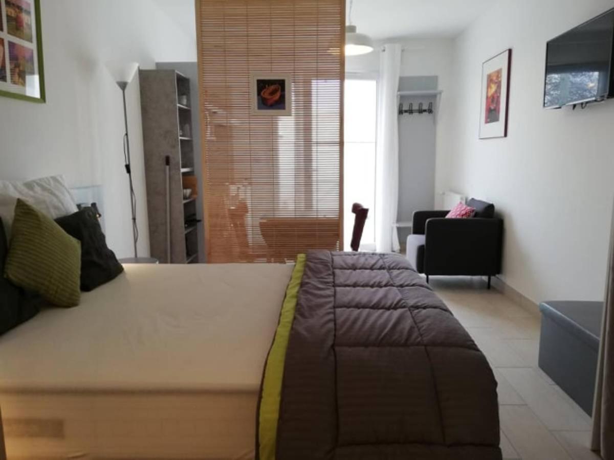 Апартаменты 33 Ter Bon Pied A Terre Ла-Рошель Экстерьер фото